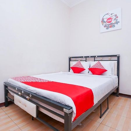 Collection O 1112 Comfitel Siwalankerto Aa4 Otel Surabaya Dış mekan fotoğraf