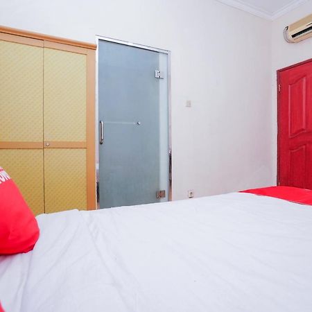 Collection O 1112 Comfitel Siwalankerto Aa4 Otel Surabaya Dış mekan fotoğraf