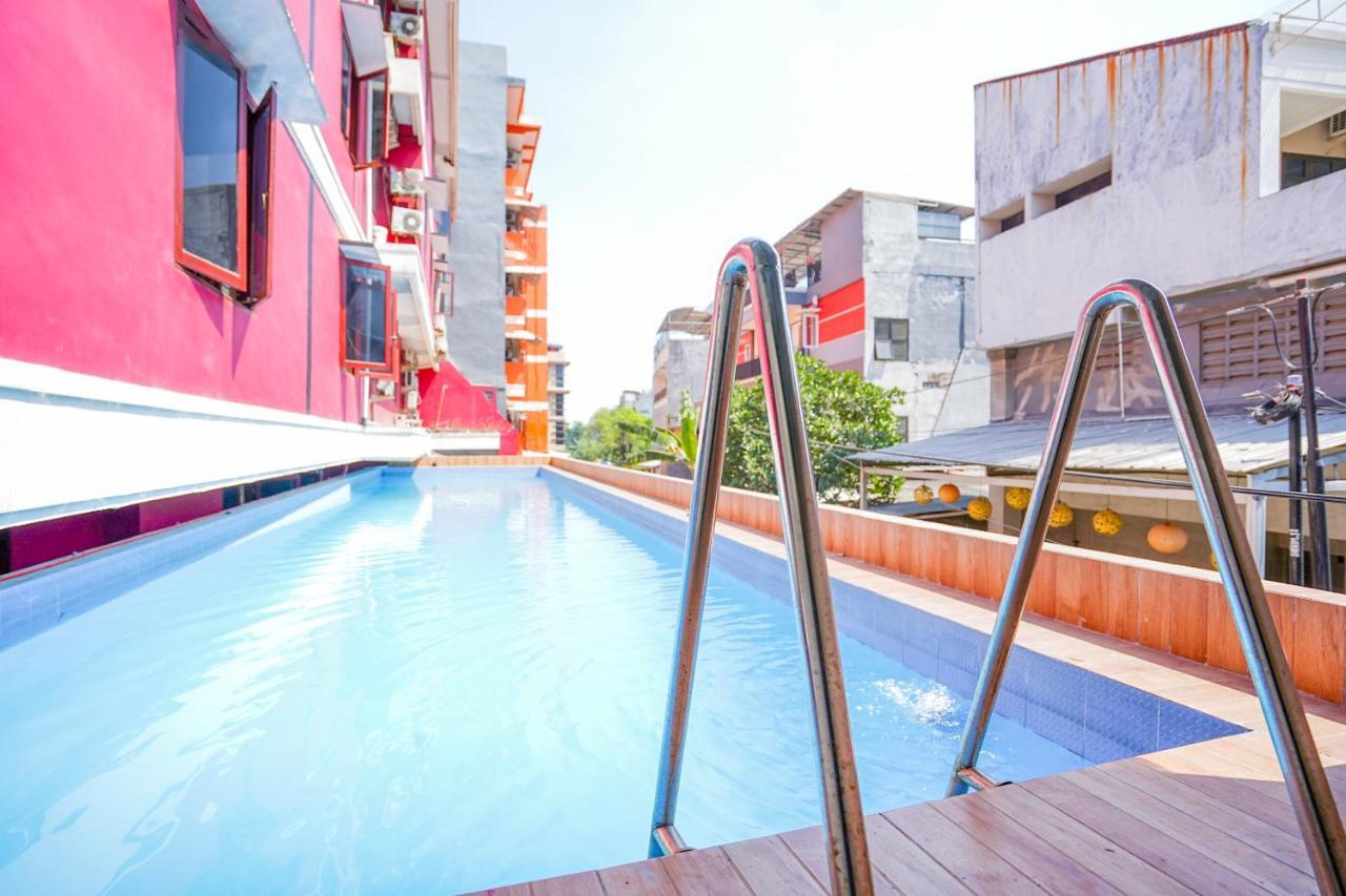 Collection O 1112 Comfitel Siwalankerto Aa4 Otel Surabaya Dış mekan fotoğraf