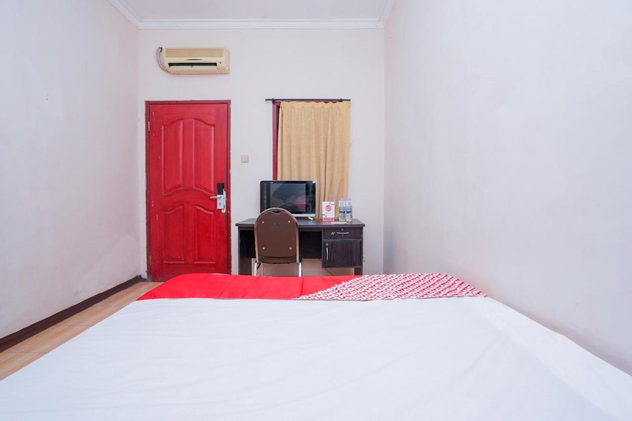 Collection O 1112 Comfitel Siwalankerto Aa4 Otel Surabaya Dış mekan fotoğraf