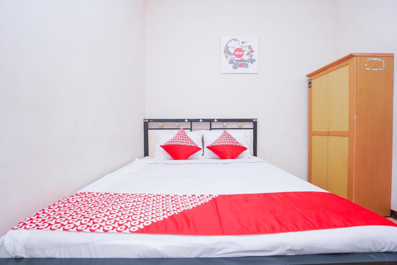 Collection O 1112 Comfitel Siwalankerto Aa4 Otel Surabaya Dış mekan fotoğraf