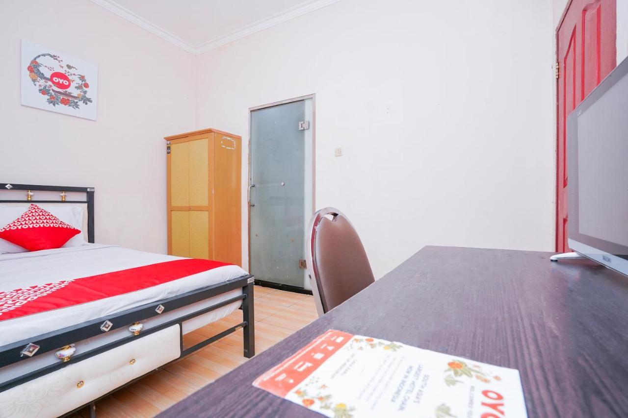 Collection O 1112 Comfitel Siwalankerto Aa4 Otel Surabaya Dış mekan fotoğraf