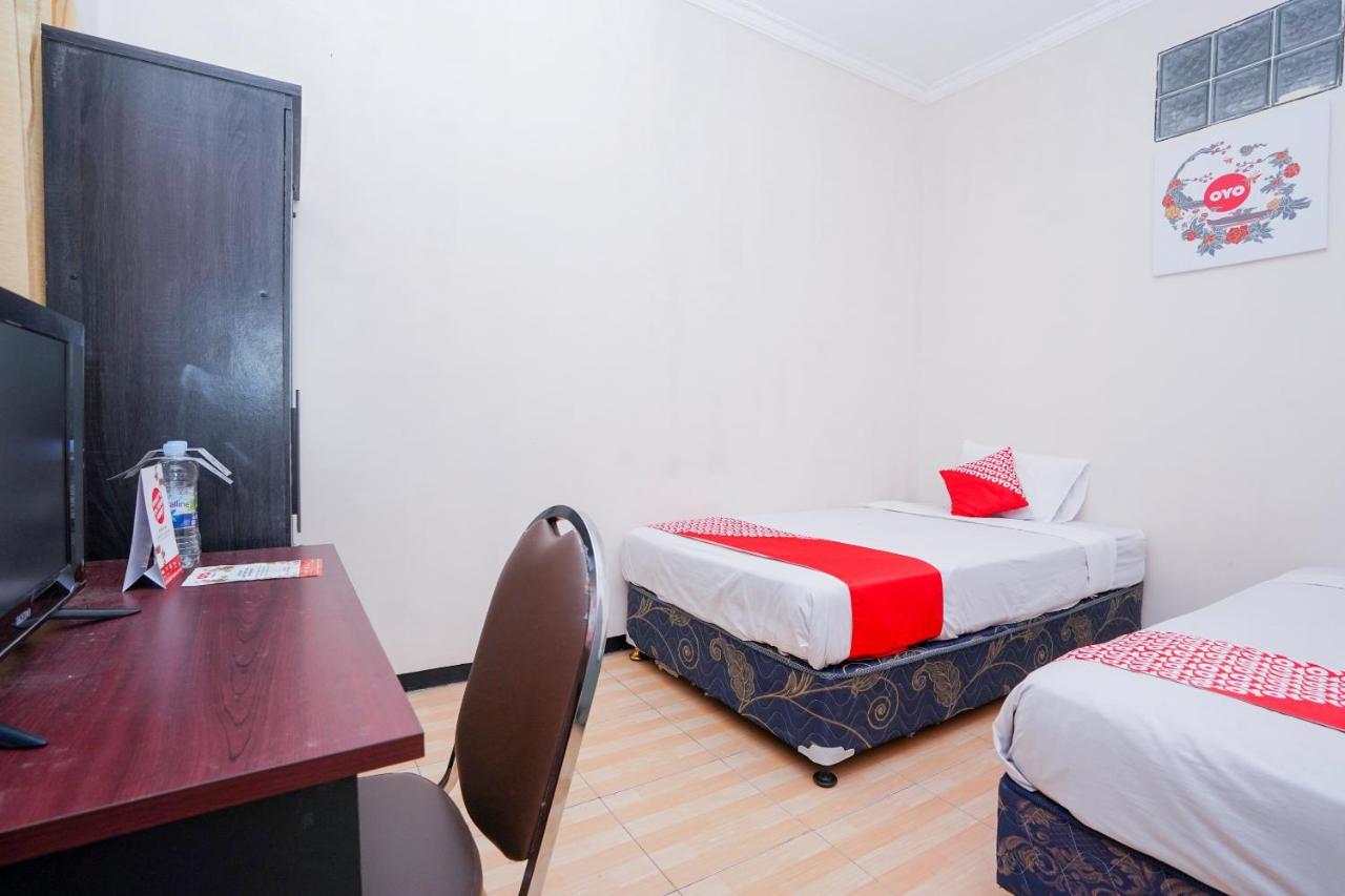 Collection O 1112 Comfitel Siwalankerto Aa4 Otel Surabaya Dış mekan fotoğraf