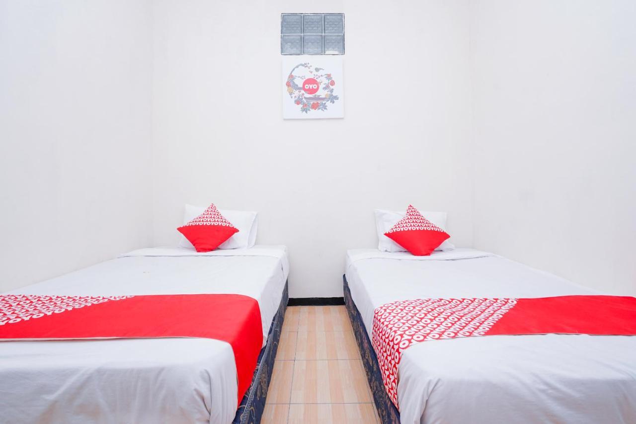 Collection O 1112 Comfitel Siwalankerto Aa4 Otel Surabaya Dış mekan fotoğraf