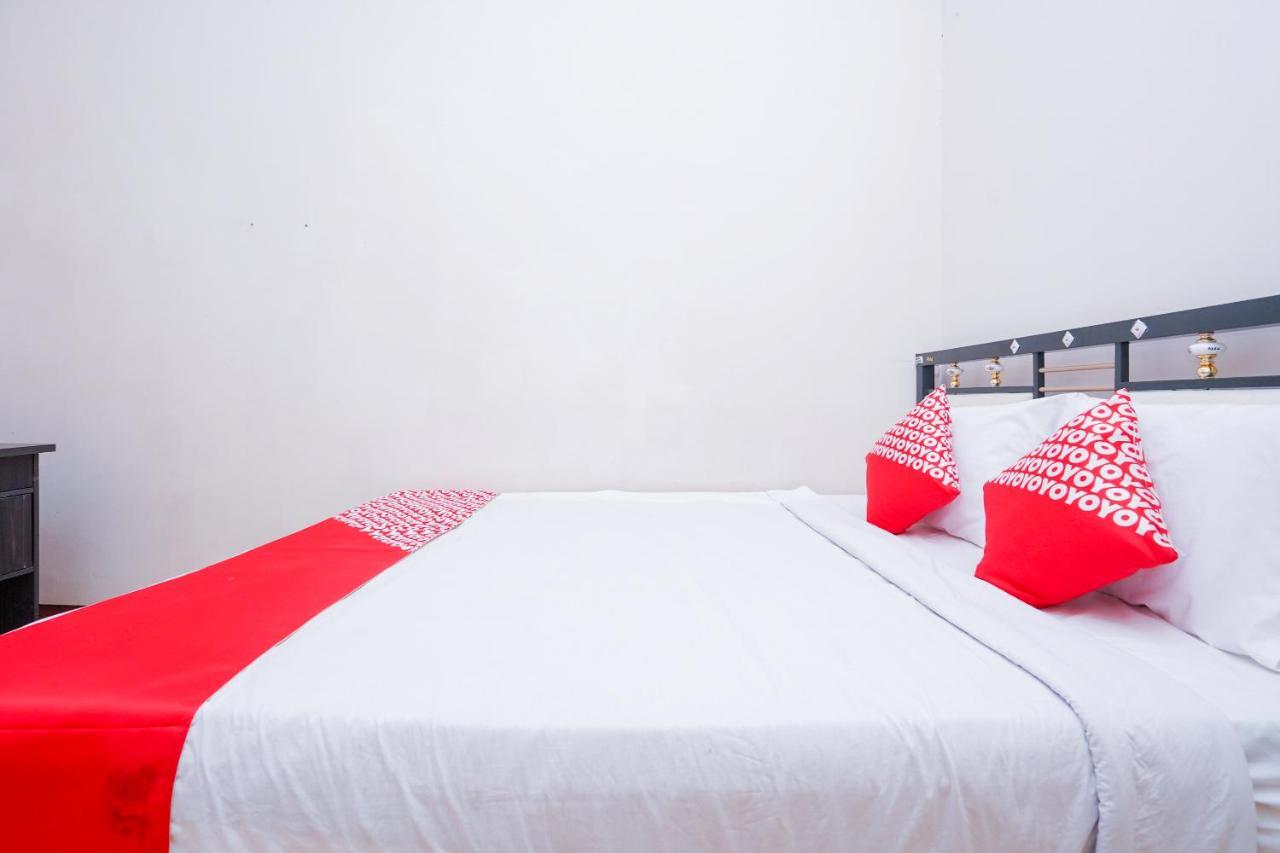 Collection O 1112 Comfitel Siwalankerto Aa4 Otel Surabaya Dış mekan fotoğraf