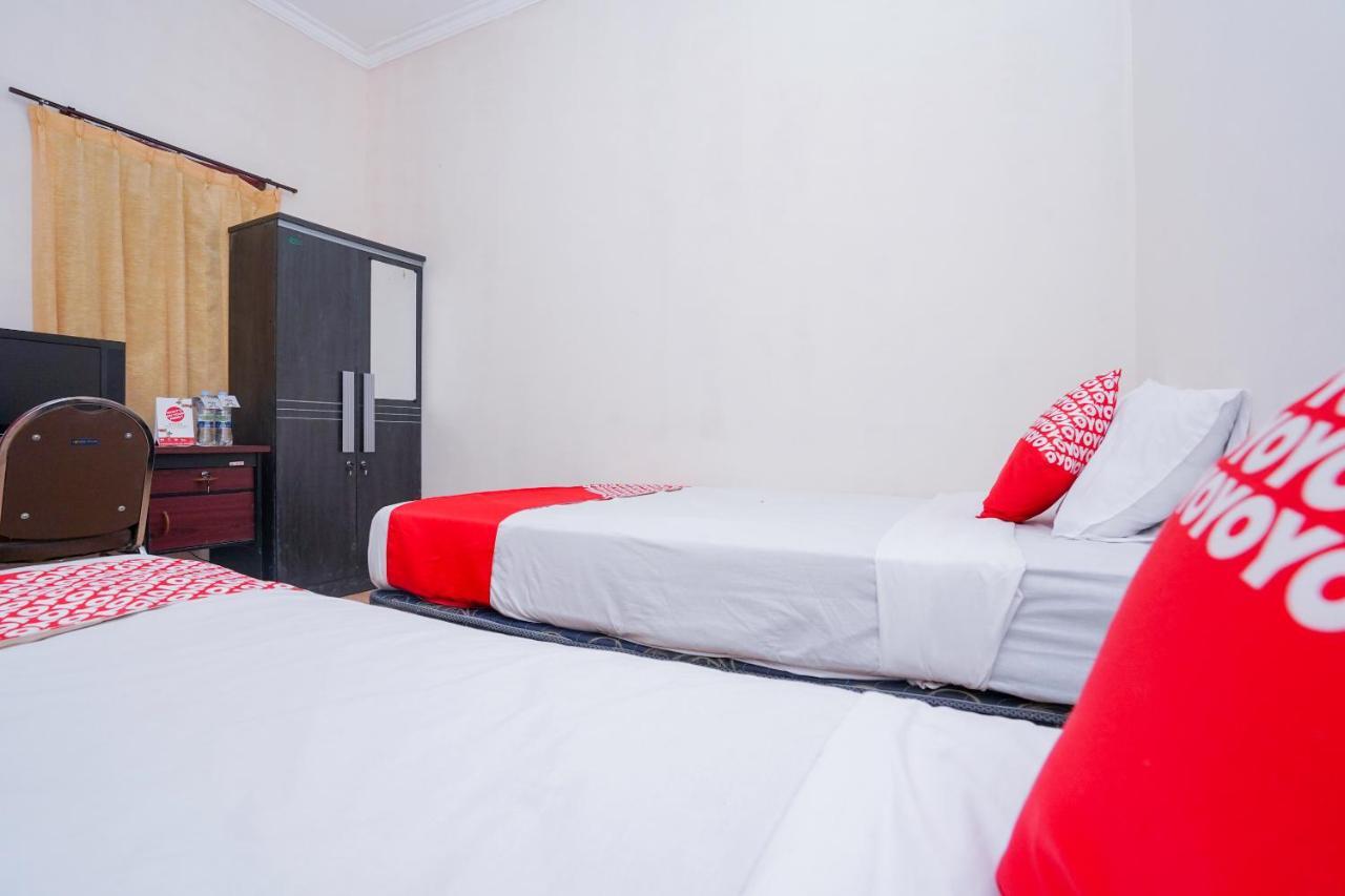 Collection O 1112 Comfitel Siwalankerto Aa4 Otel Surabaya Dış mekan fotoğraf